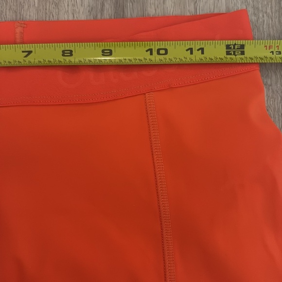 NWT Outdoor Voices SuperForm 5” Logo Waist Bike Shorts Neon Orange Size Small - Picture 5 of 7